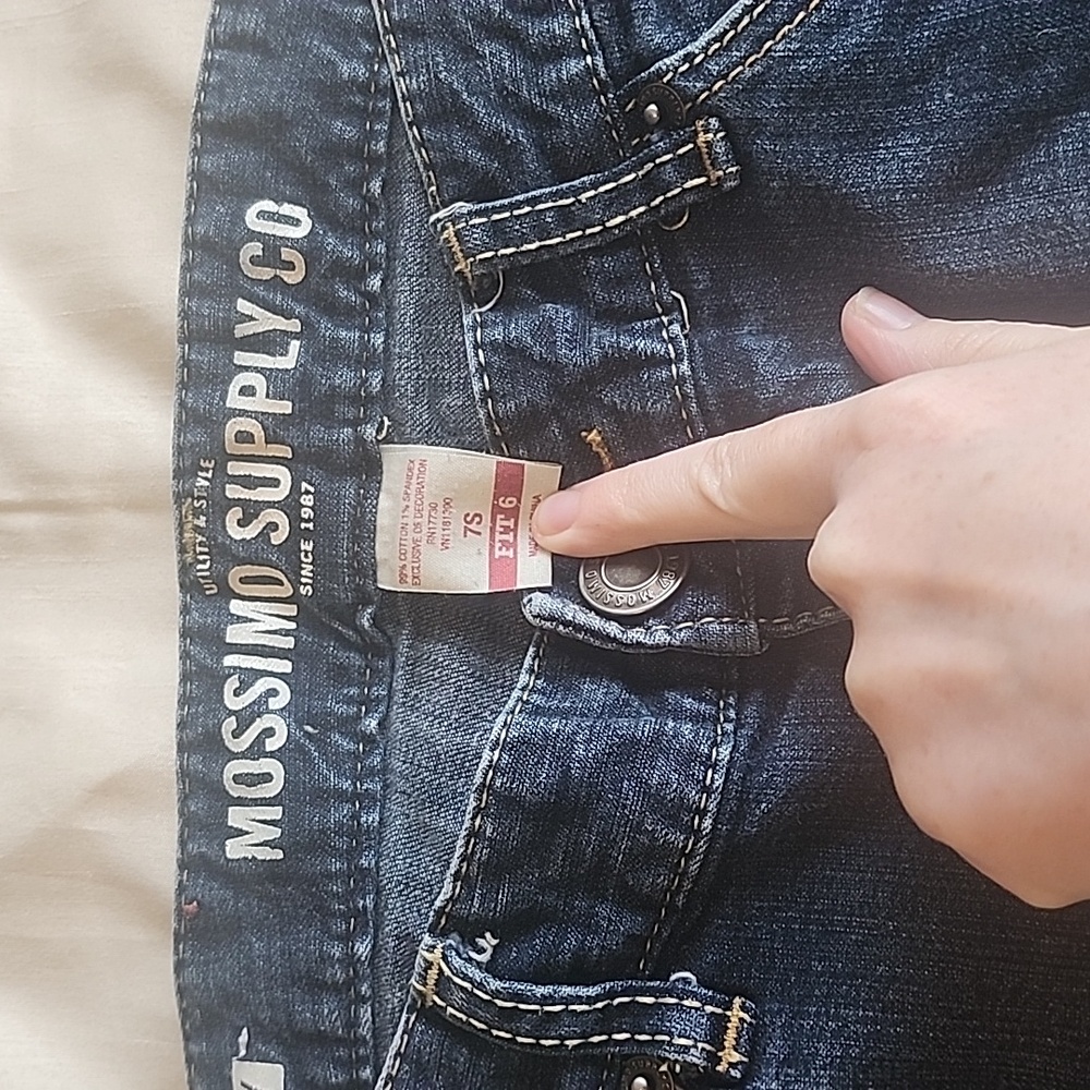 Jeans - Picture 2 of 4